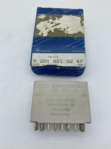 Mercedes Relais Blinkgeber Anhängervorrichtung W202, W124, W126